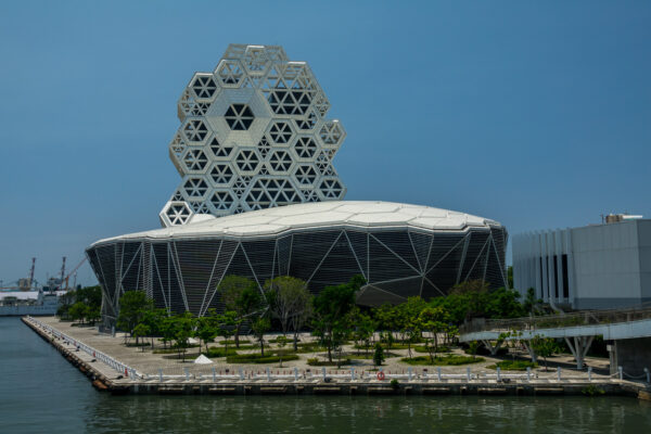 Die moderne Architektur des Kaohsiung Music Center